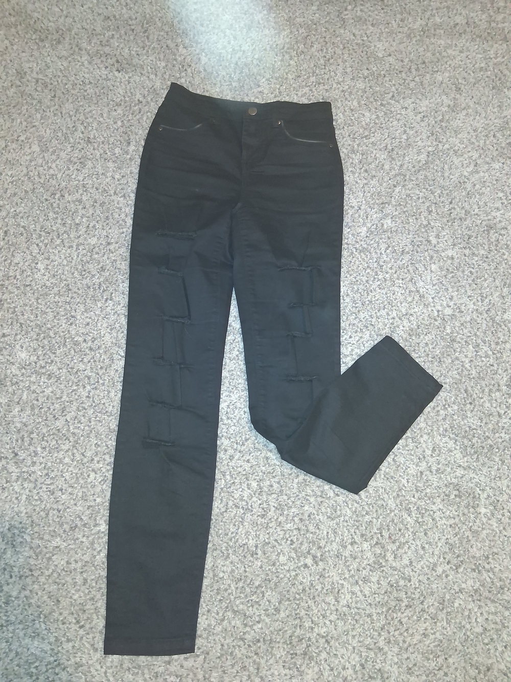 Women's Black Distressed Skinny Jeans, Small